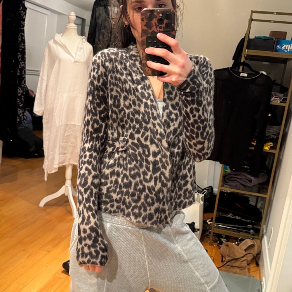 100% Cashmere White And Warren Leopard Cardigan